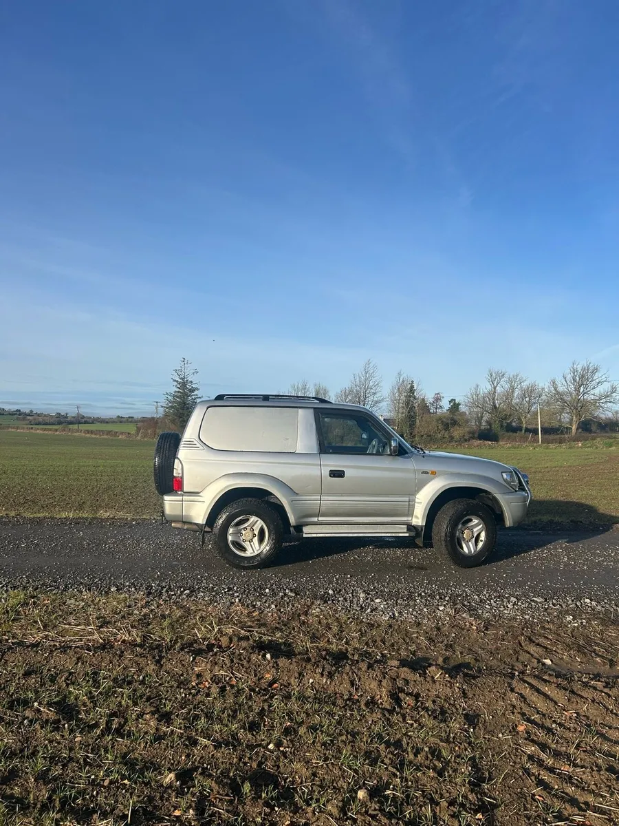 Toyota landcruiser - Image 3