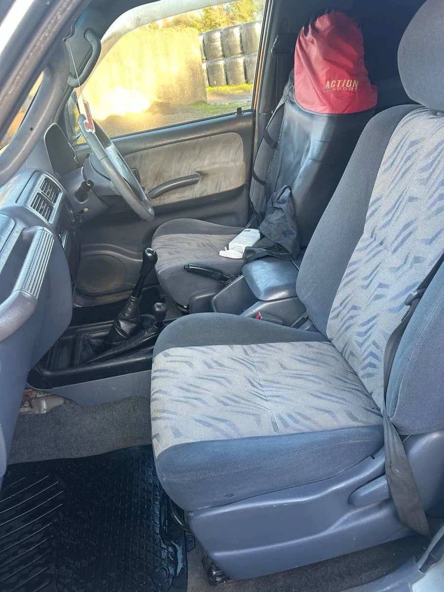 Toyota landcruiser - Image 4