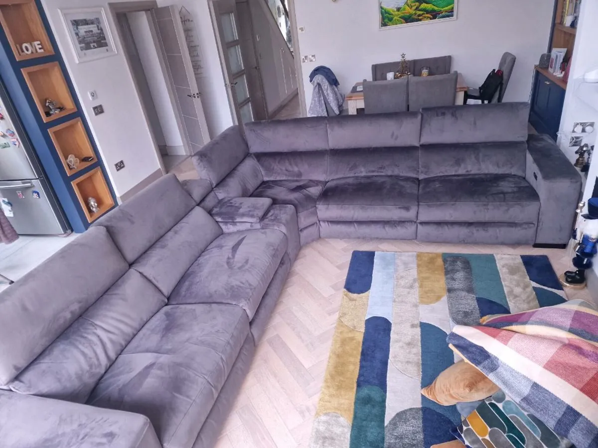 Corner Sofa - Image 1