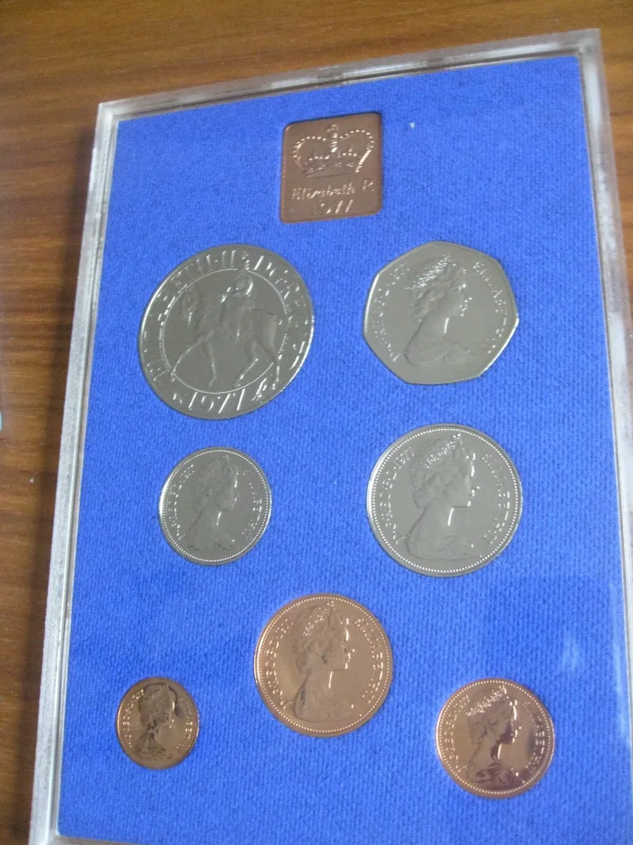 1977 Coinage of Great Britain & Northern Ireland - Image 2