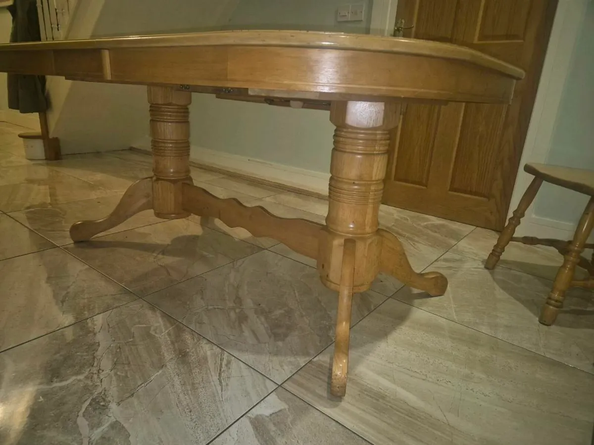 Kitchen/dining table and chairs - Image 1