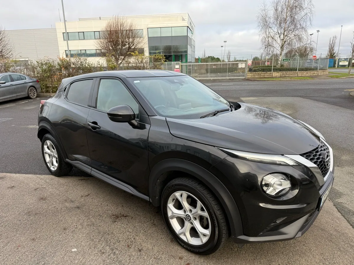 221 Nissan Juke automatic petrol - Image 1