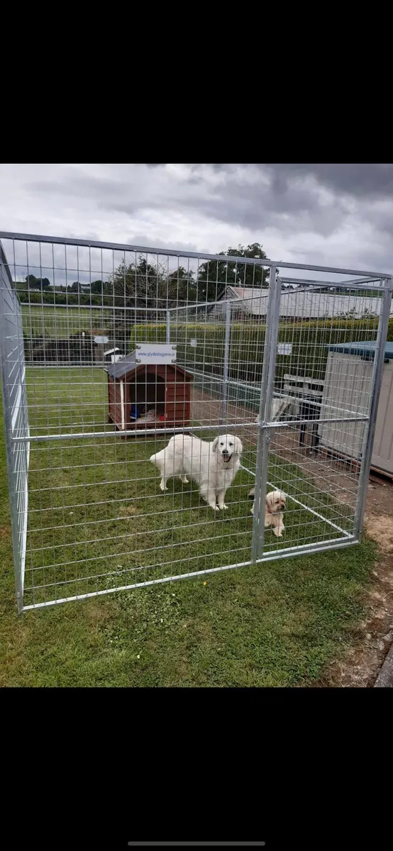 Dog pen - Image 1