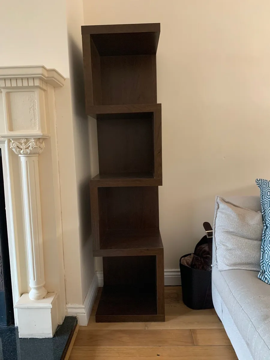 Corner shelves - Image 2