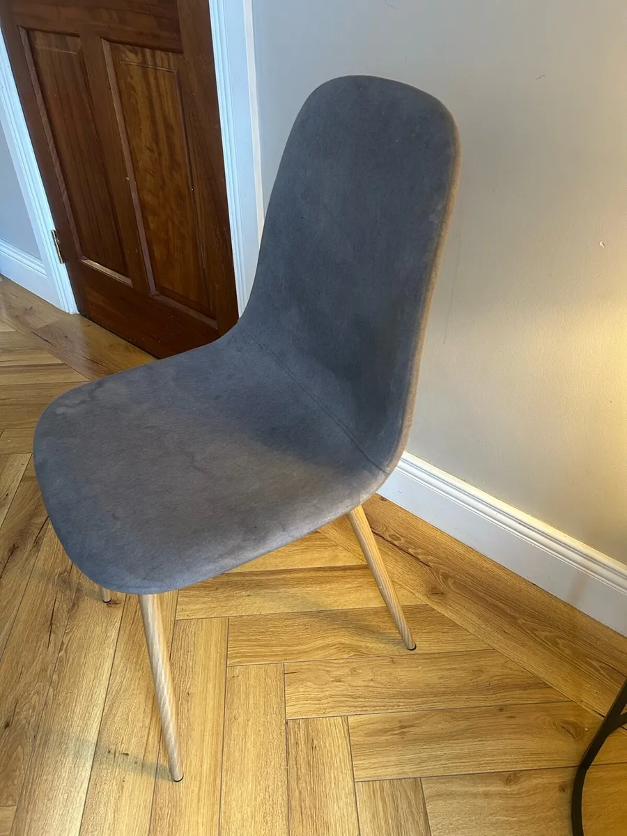 Free chairs - Image 1