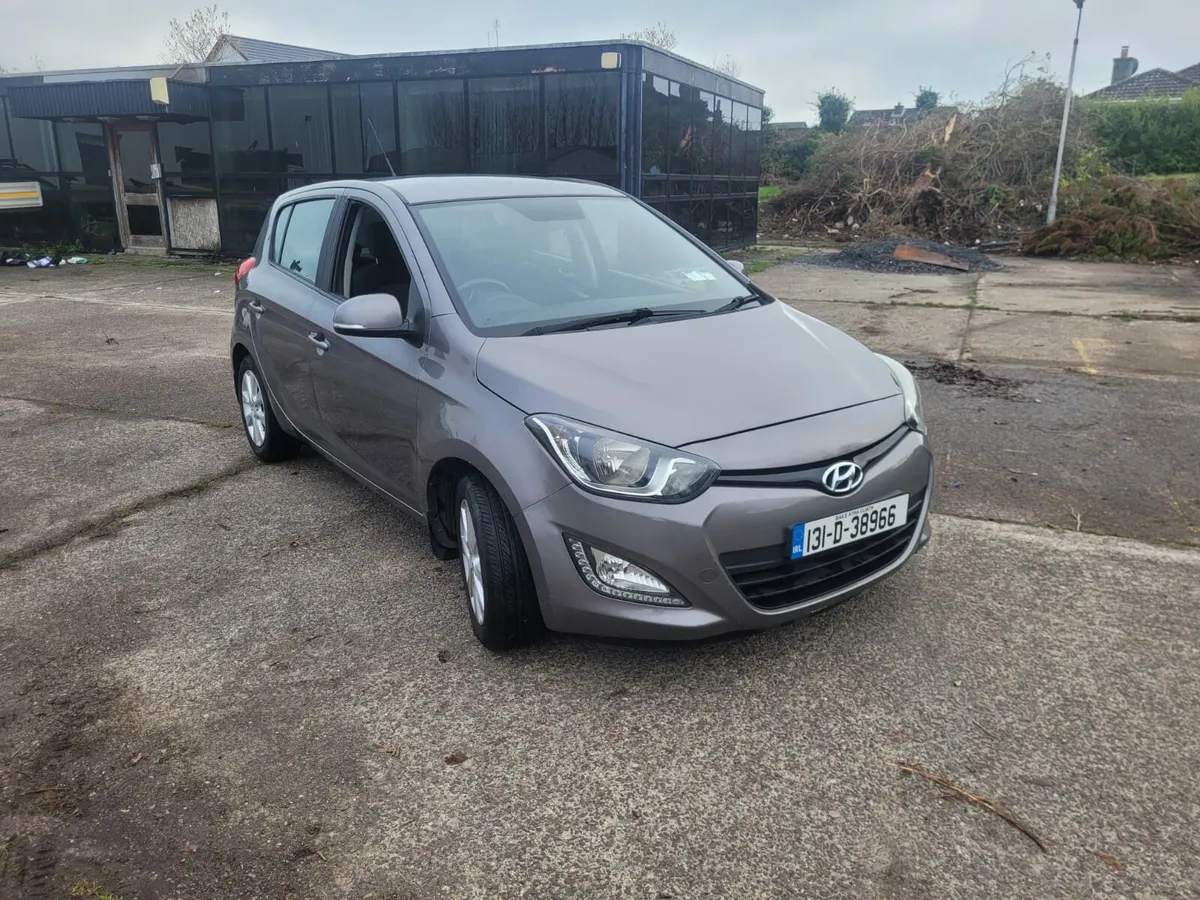 Hyundai i20 - Image 2