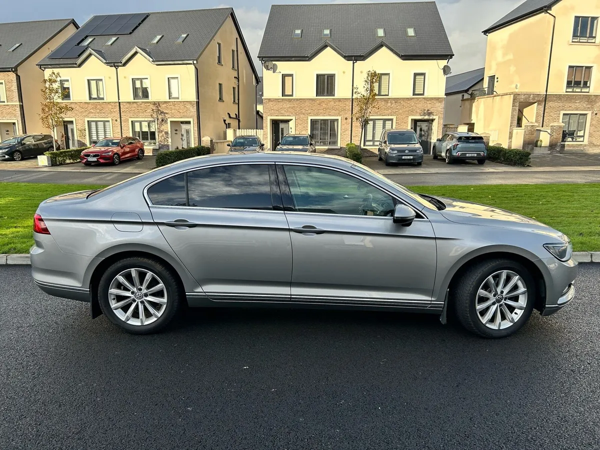 Volkswagen Passat 2015 - Image 4