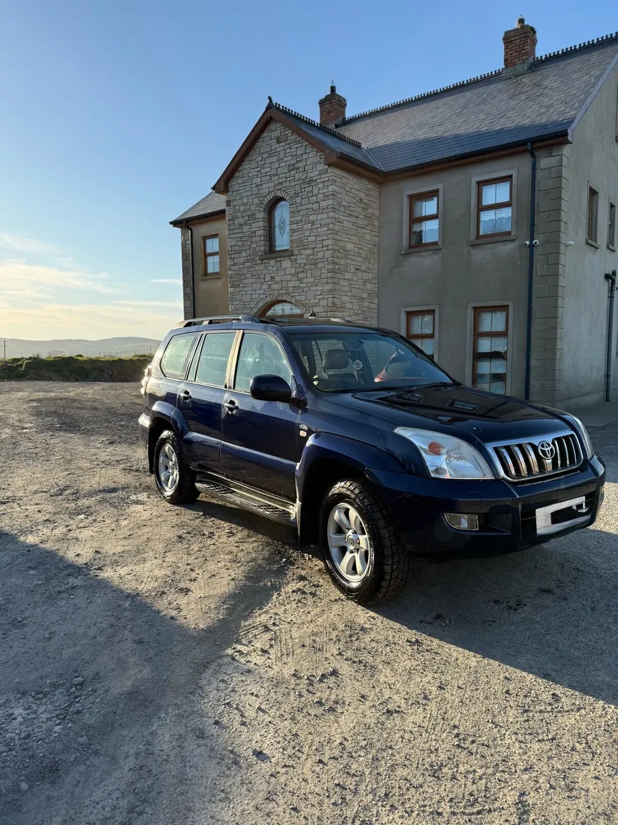 Toyota Land Cruiser - Image 2