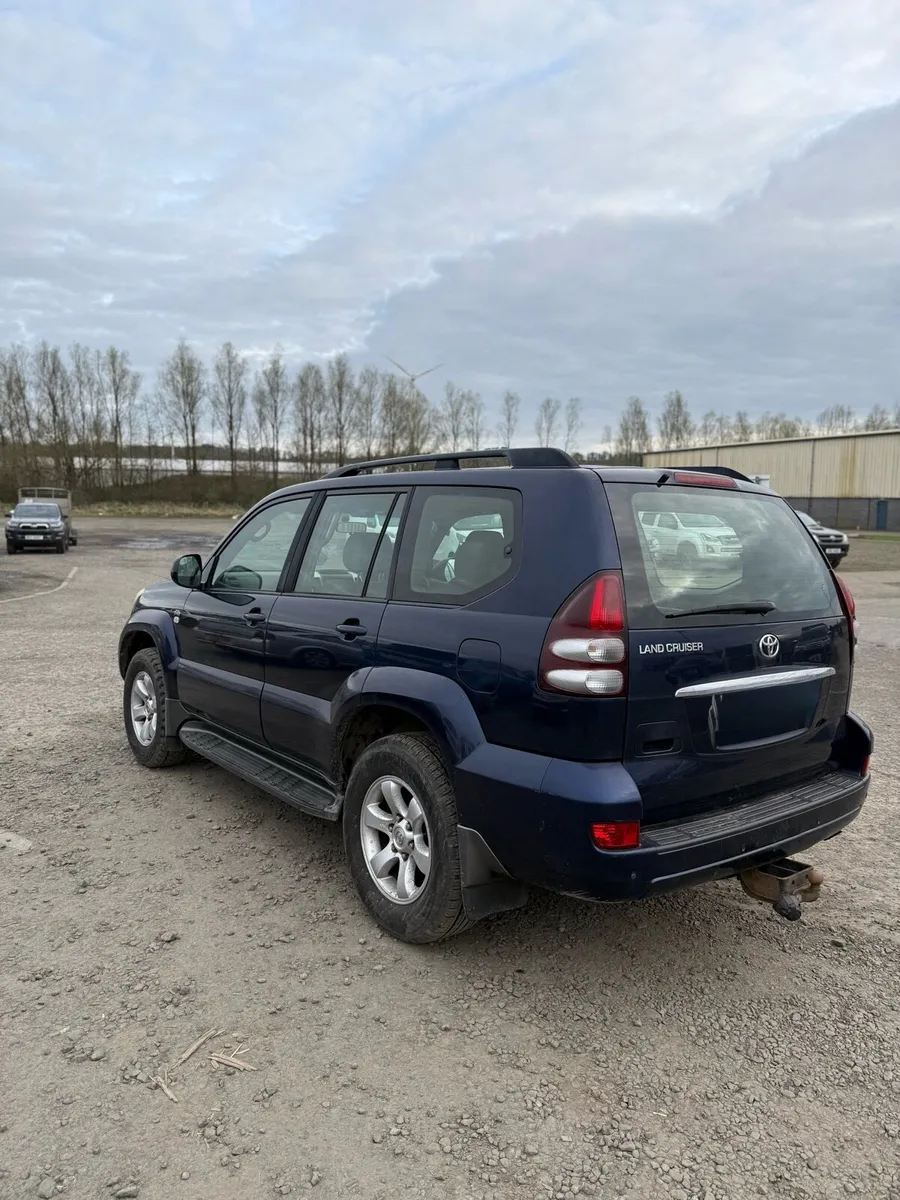 Toyota Land Cruiser - Image 3