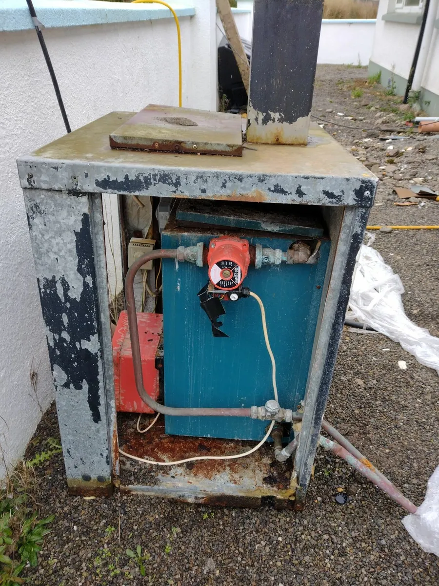 Oil boiler - Image 3