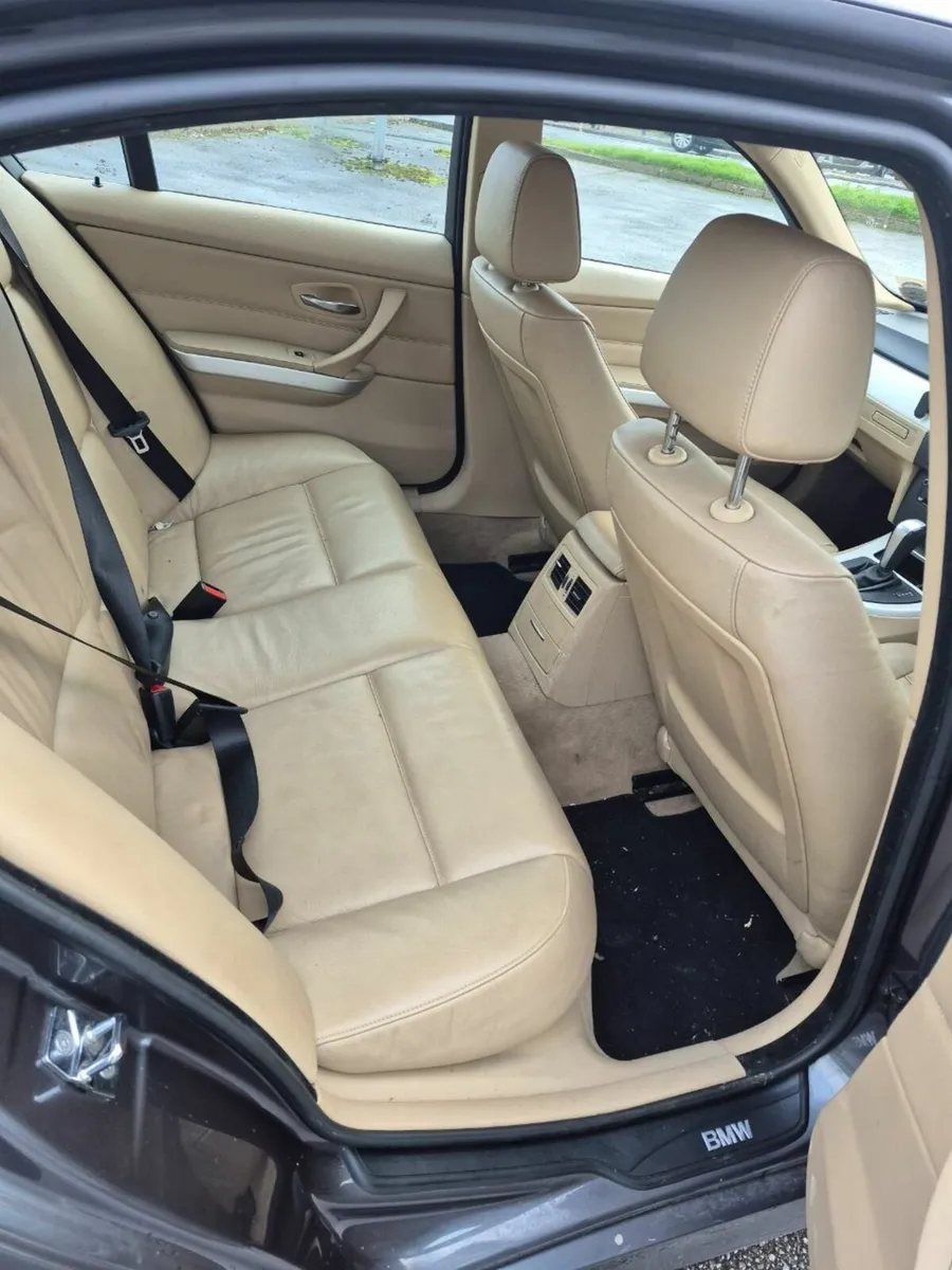 BMW 3-Series 2008 - Image 3