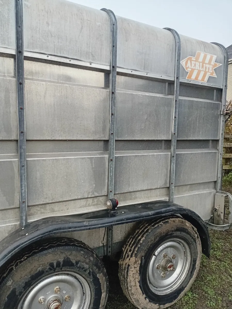 Cattle  trailer - Image 4