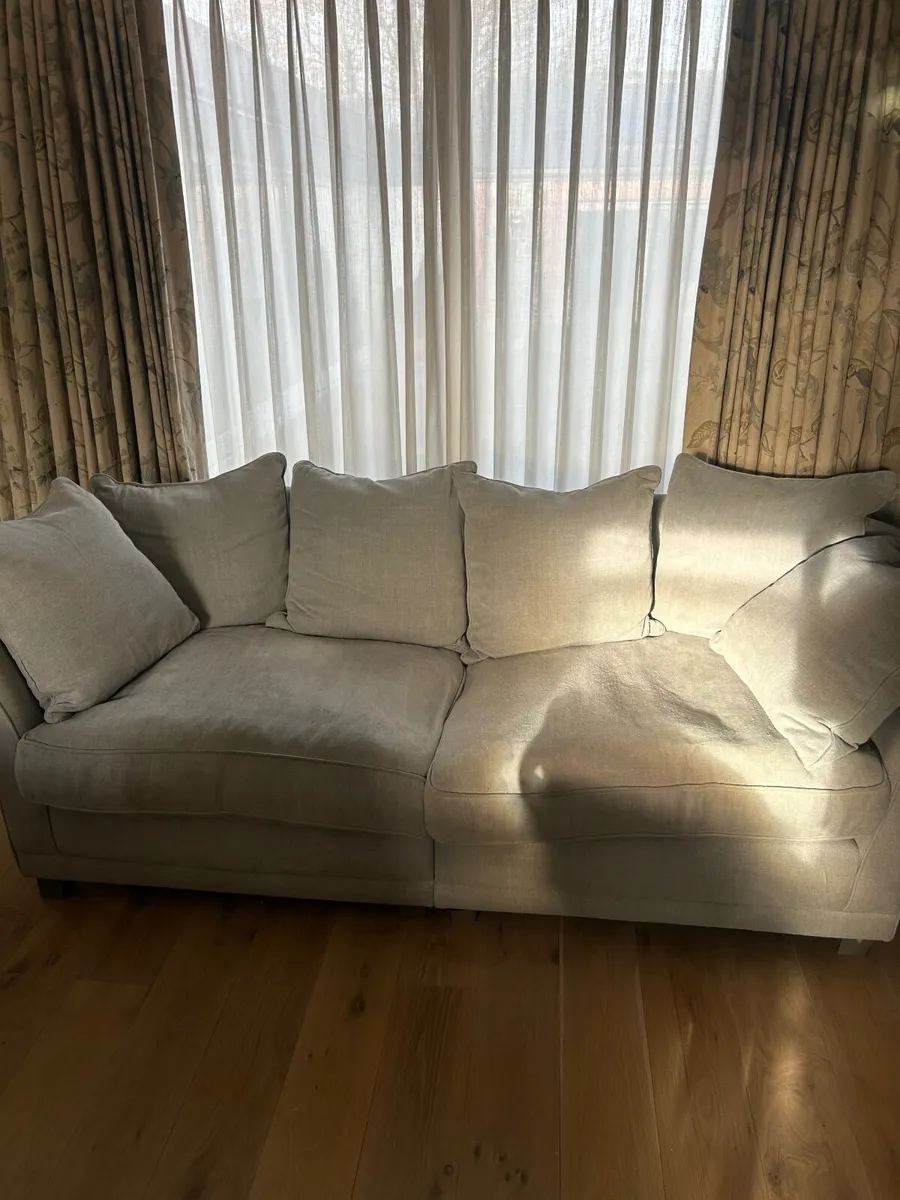 Couch - Image 1