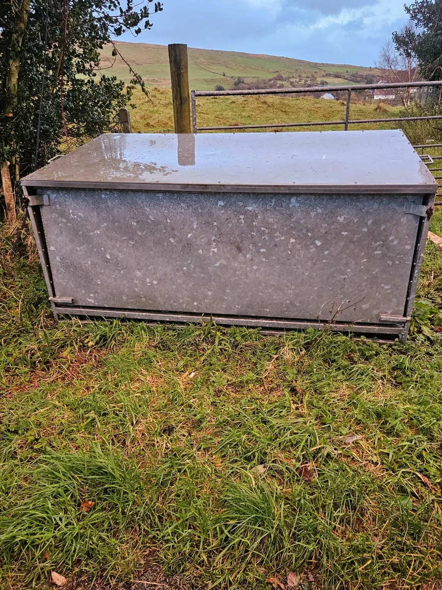Lamb creep feeder - Image 2
