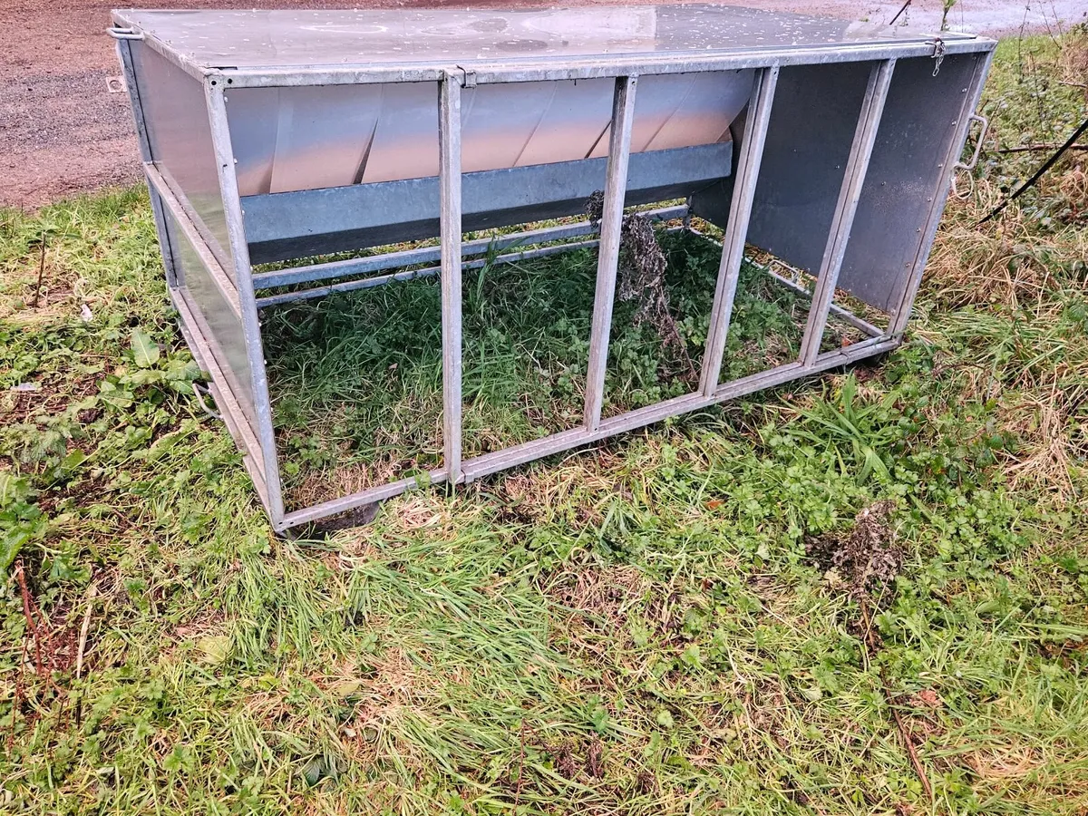 Lamb creep feeder - Image 4