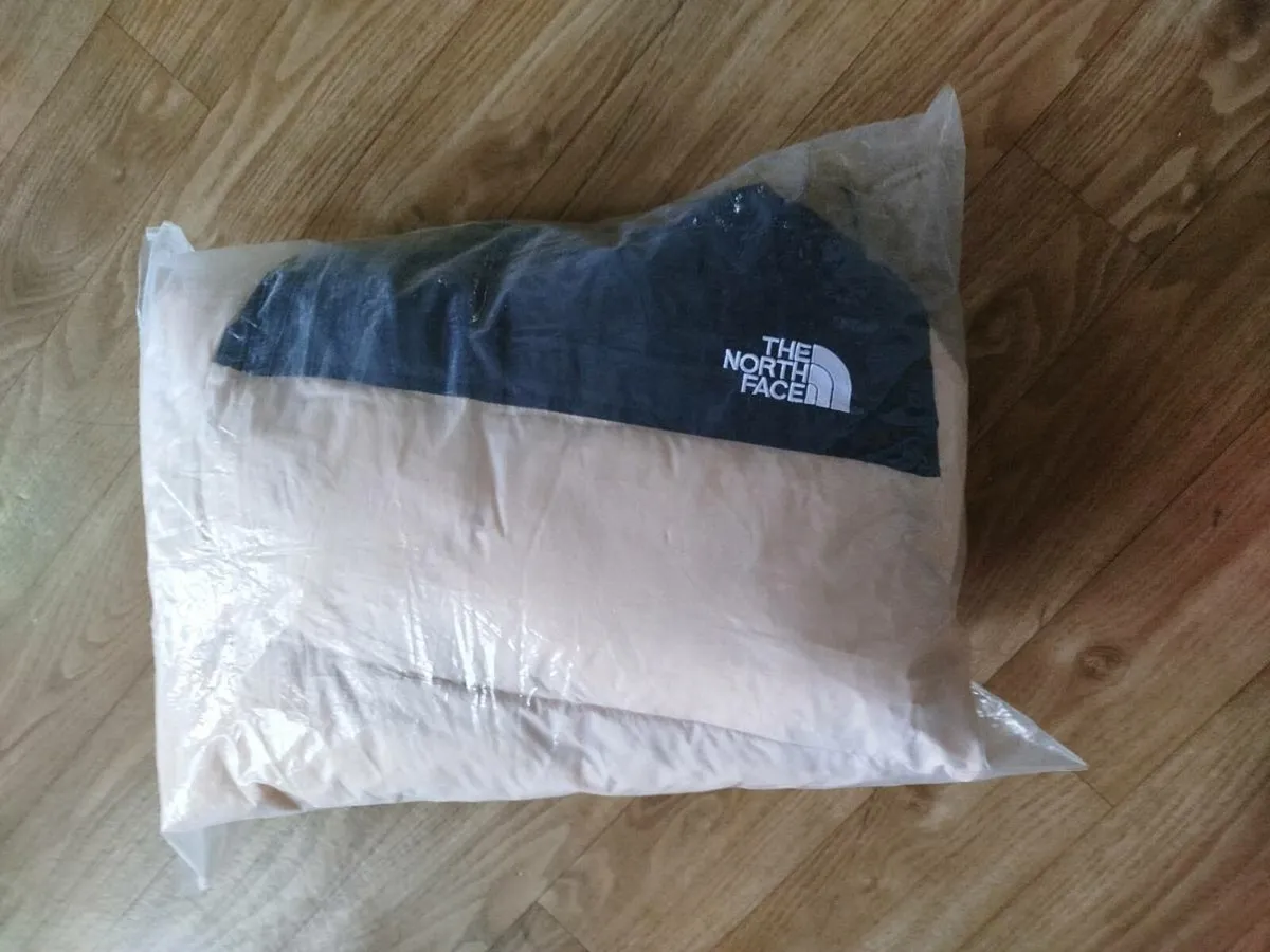 North face jacket  large pink - Image 1