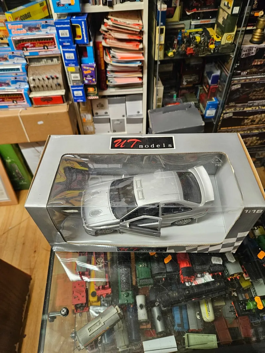 Corgi UT Ford Escort Cosworth 1.18 - Image 1