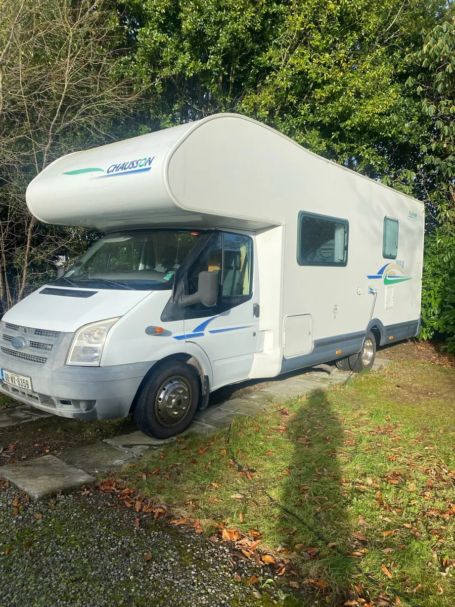 Camper van - Image 2