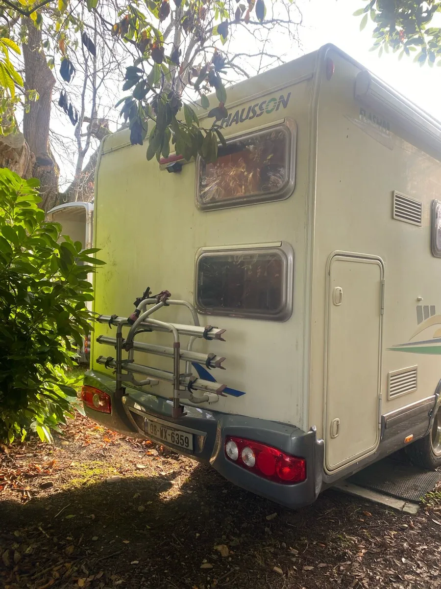 Camper van - Image 4