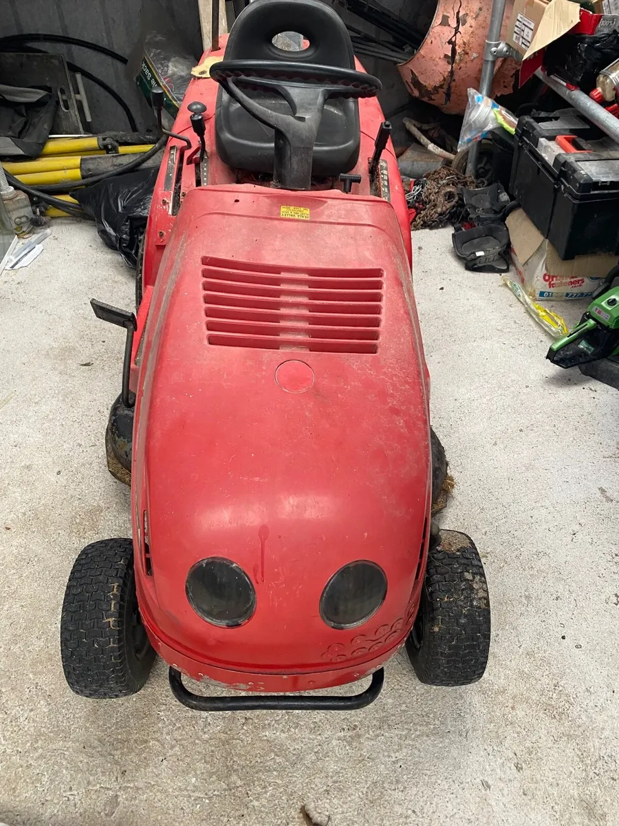 Tractor lawnmower for parts - Image 1