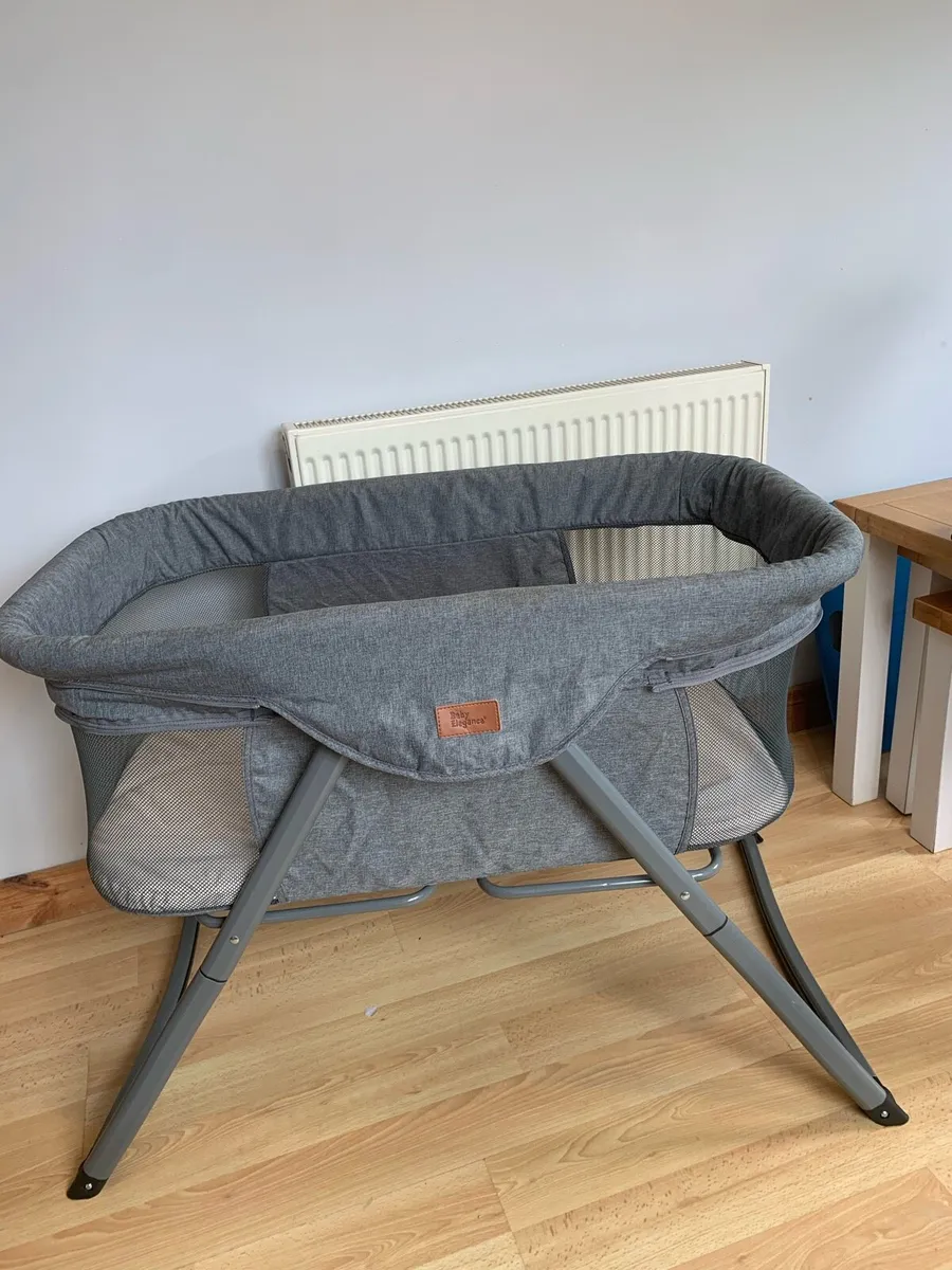 Baby Elegance Foldable Kangu Crib - Image 1