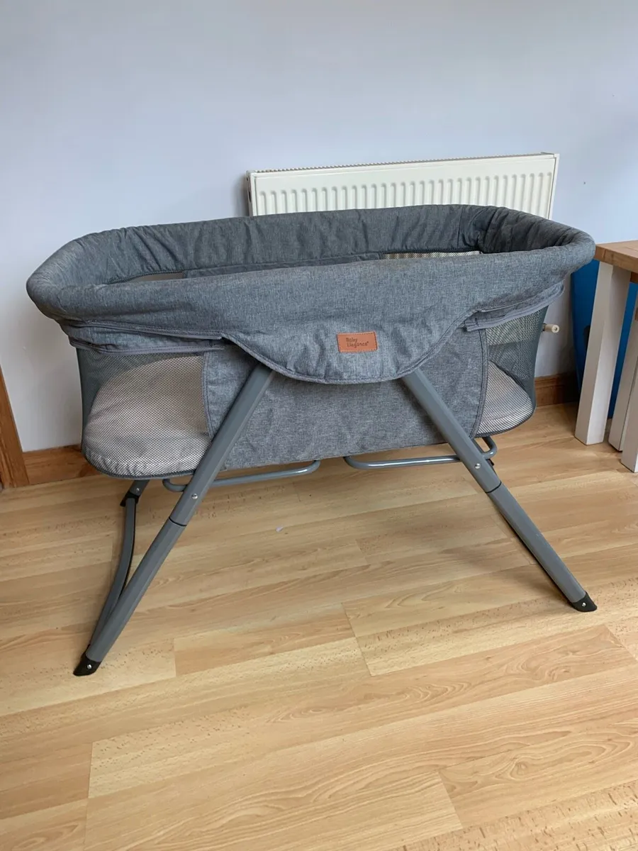 Baby Elegance Foldable Kangu Crib - Image 2