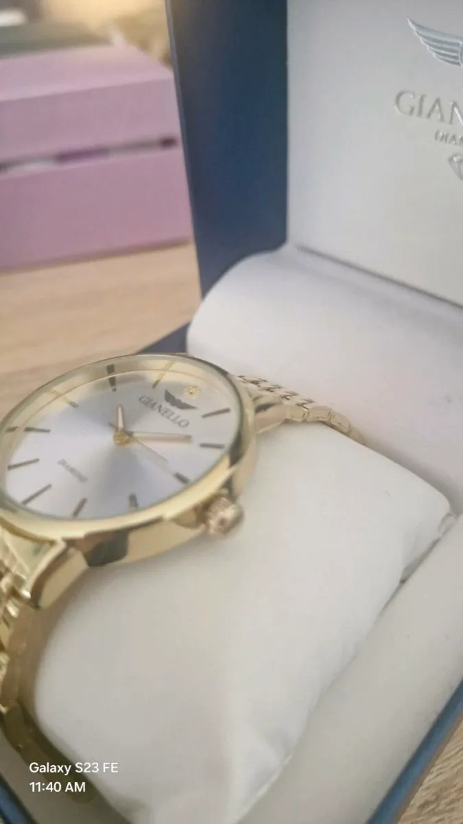 Gianello

Gold Tone Lanzi Watch - Image 2