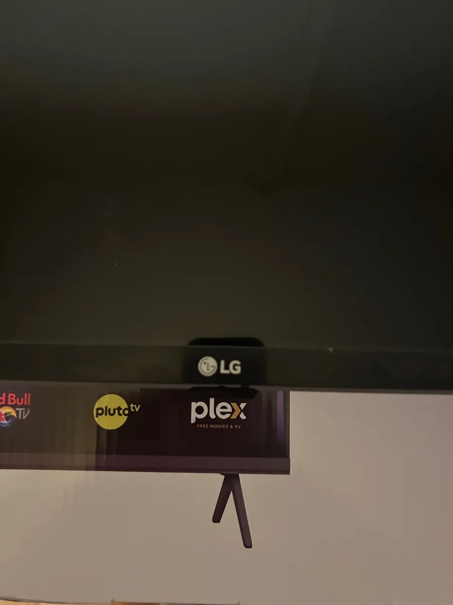 38” LG Smart TV LED - Image 2
