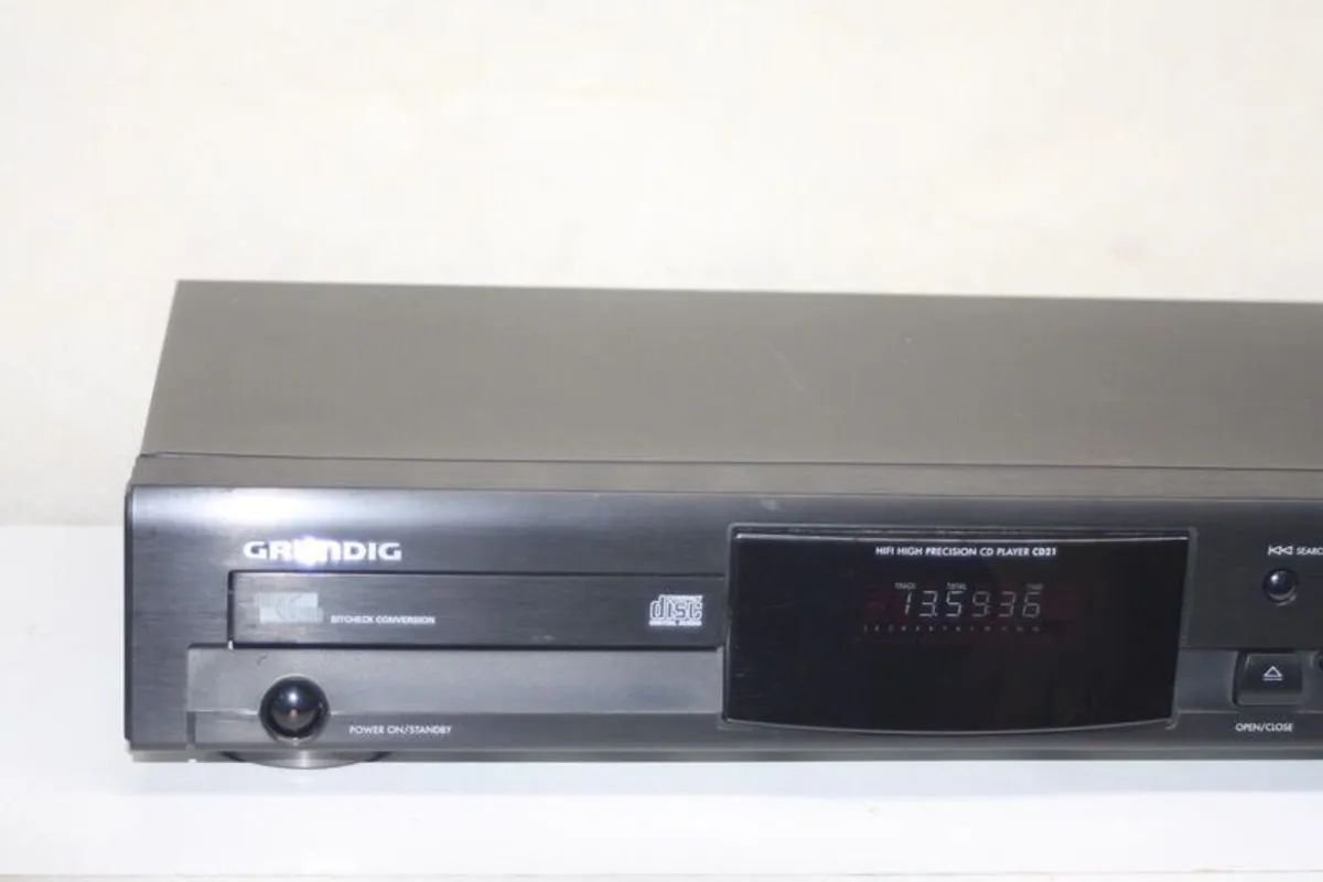 Amazing From The Fine Arts Series Grundig Cd-21 Player - Image 3