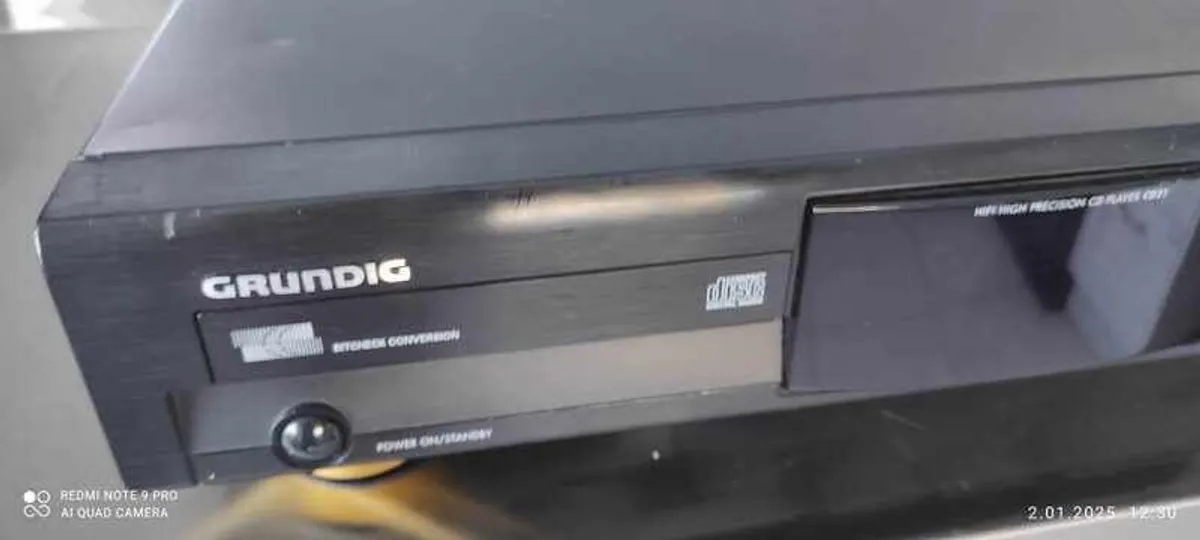 Amazing From The Fine Arts Series Grundig Cd-21 Player - Image 4