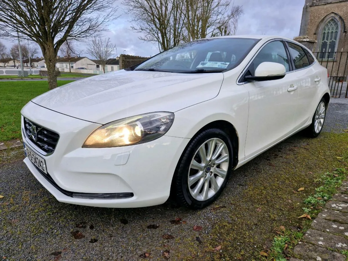 131 Volvo V40 1.6D Executive Nav New Nct - Image 1