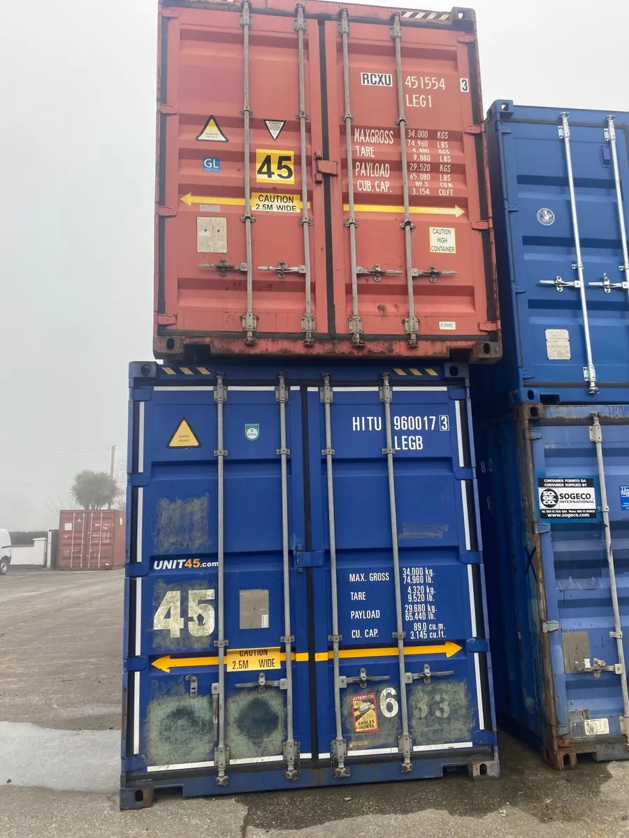 Shipping containers - Image 1