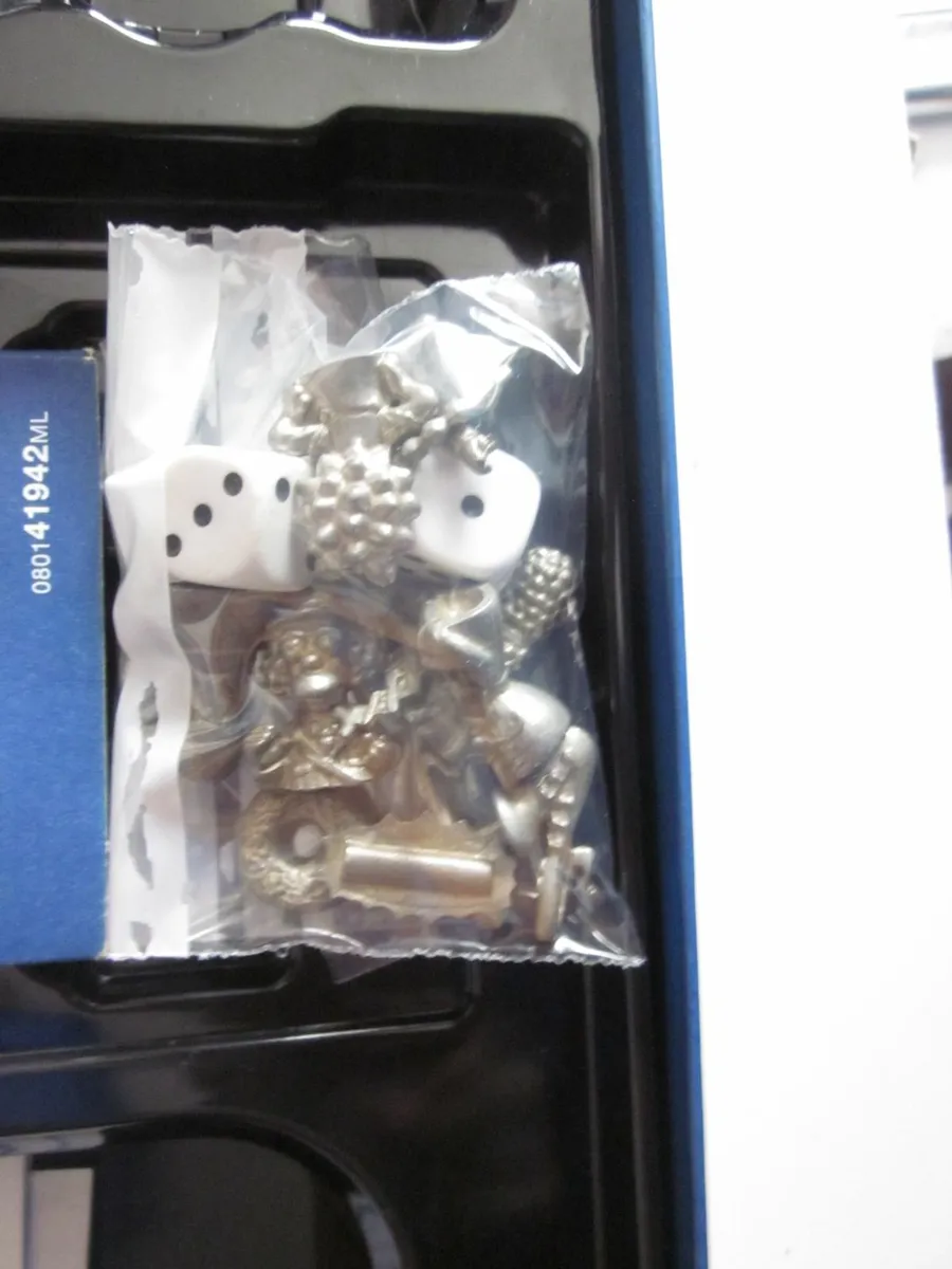 The Simpsons Cluedo Board Game 2001 - Image 4