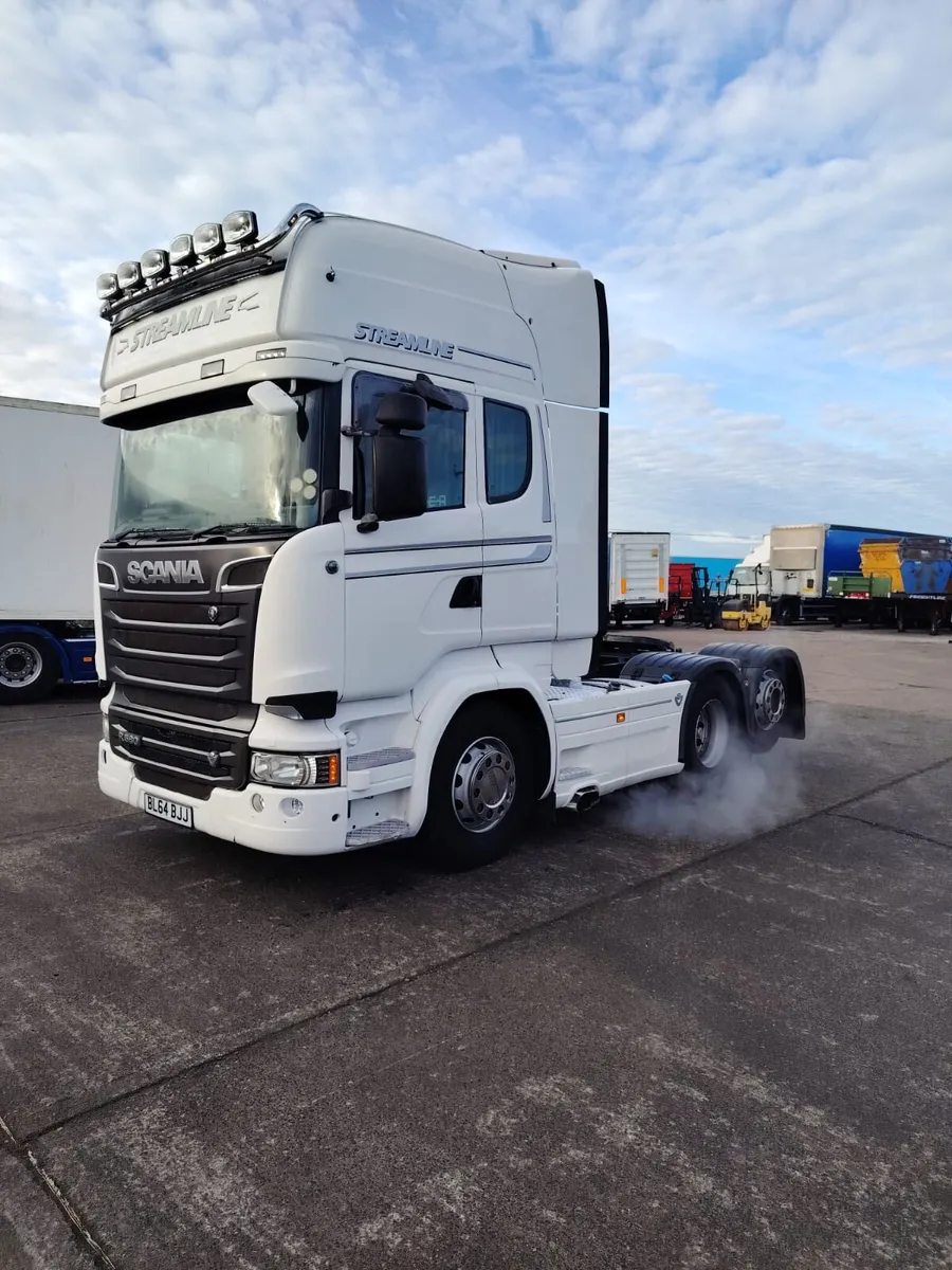 2015 Scania R580 Rear Lift 2 paddle Auto - Image 1