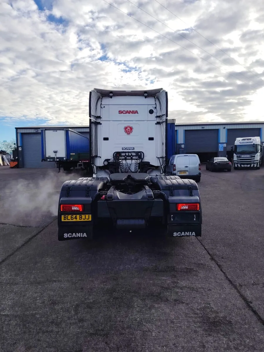 2015 Scania R580 Rear Lift 2 paddle Auto - Image 3
