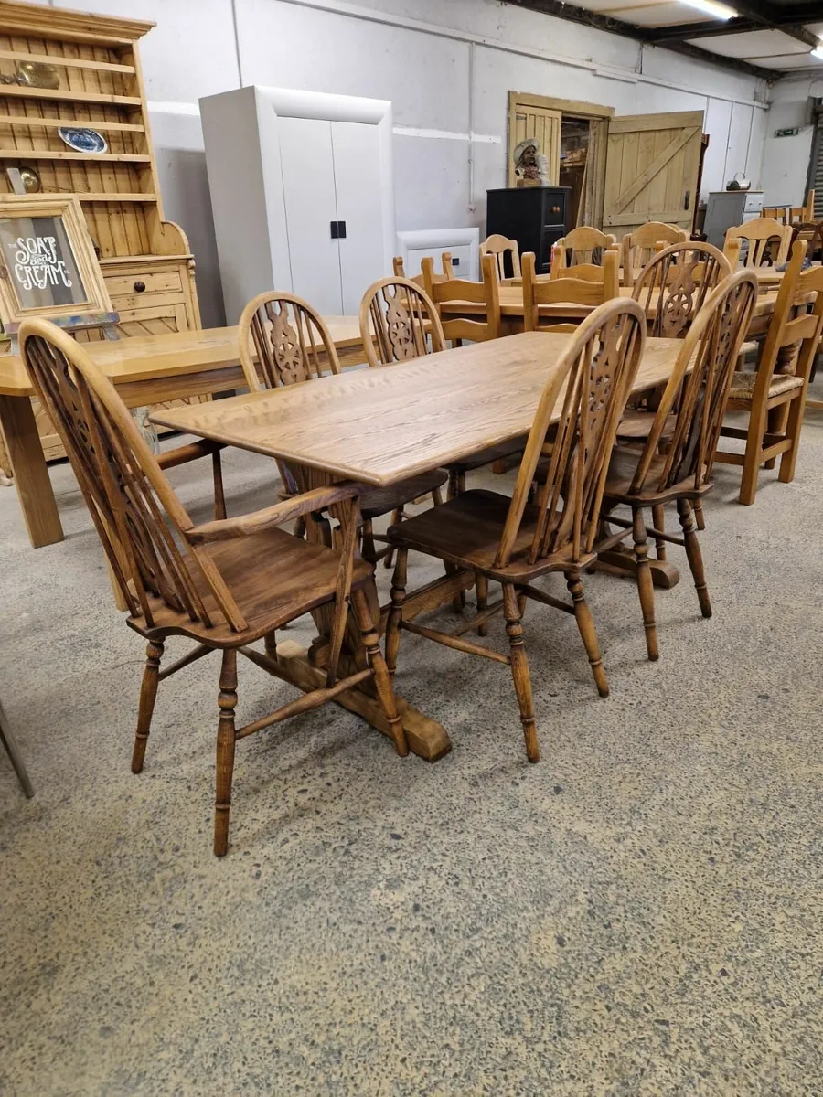 Vintage old charm oak table, 6 chairs - Image 1