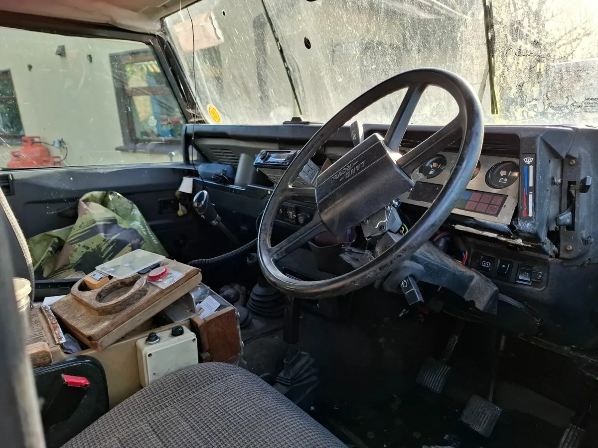 Land Rover Defender 1991 - Image 4