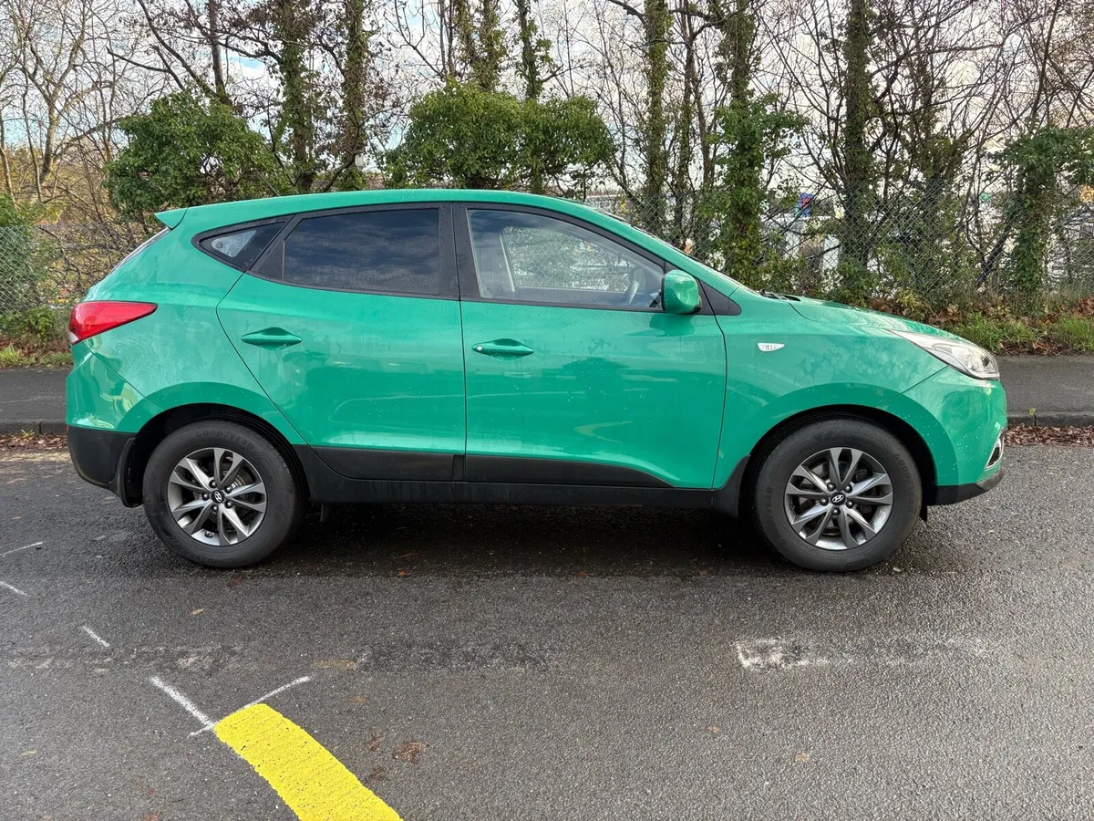 Hyundai ix35 - Image 2