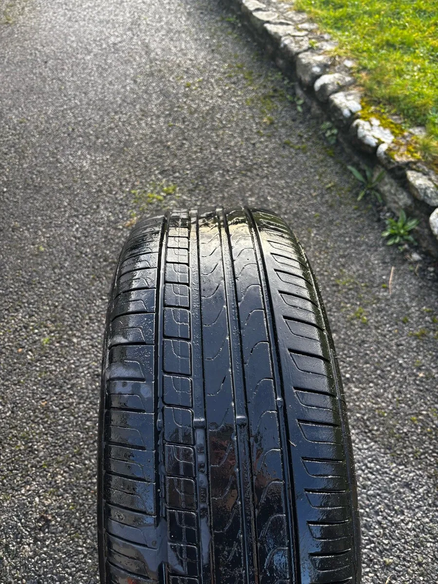 Pair of pirelli scorpion tyres 235/55/R19(101v) - Image 4