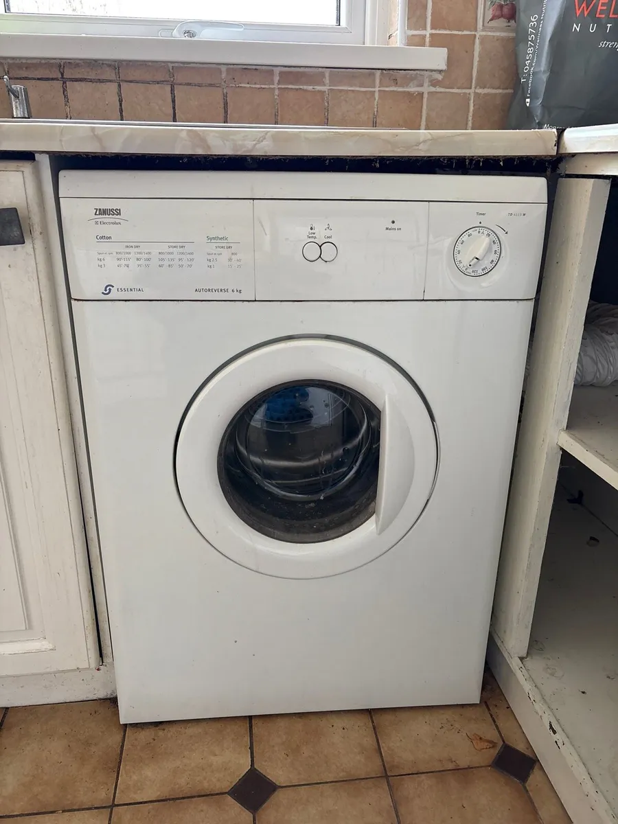 Zanussi tumble dryer free to take away - Image 1
