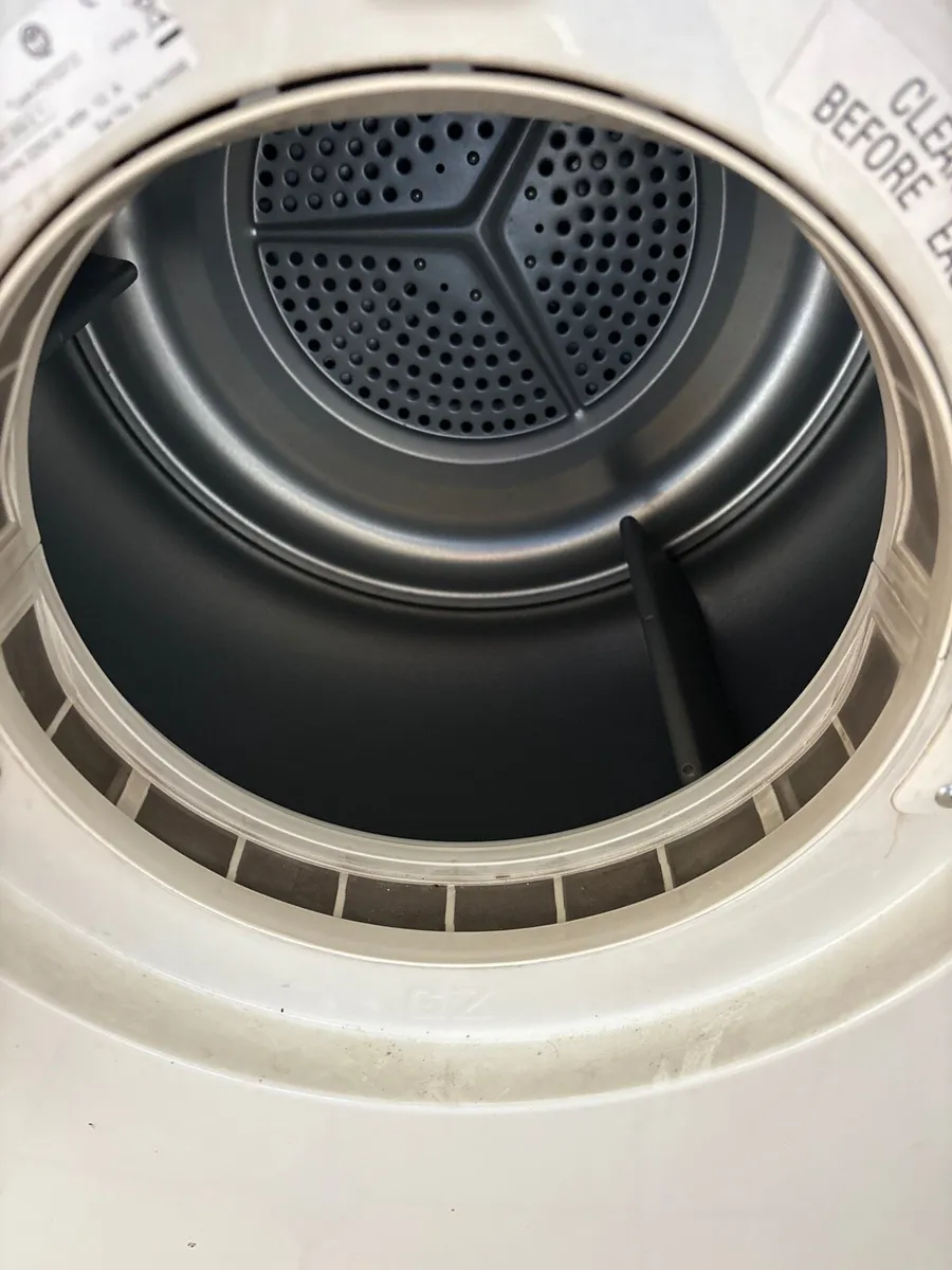 Zanussi tumble dryer free to take away - Image 2