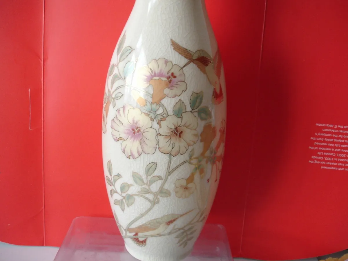 Crackle Glaze Vase  'Humming Bird Sucking Nectar' - Image 4