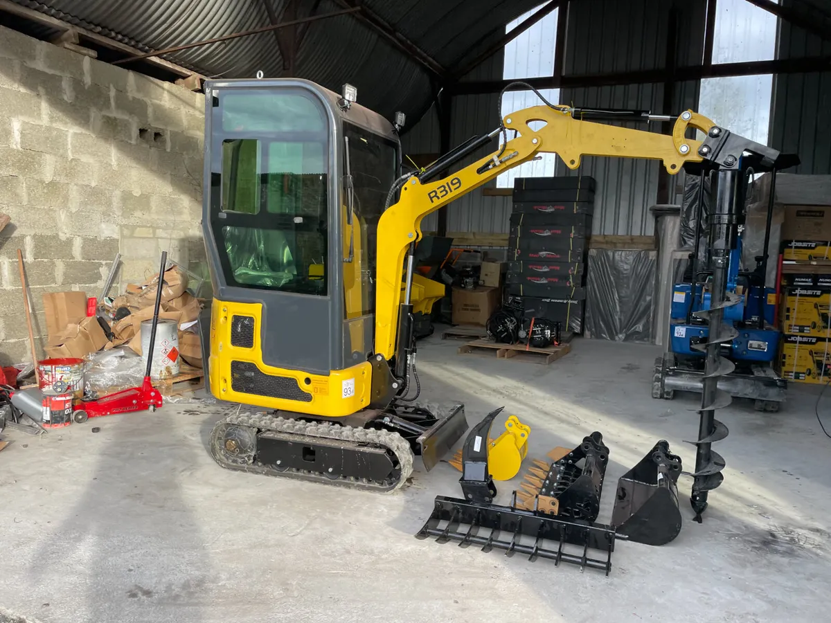 Special Offer Fully.. Cabbed Micro Digger Package. - Image 2