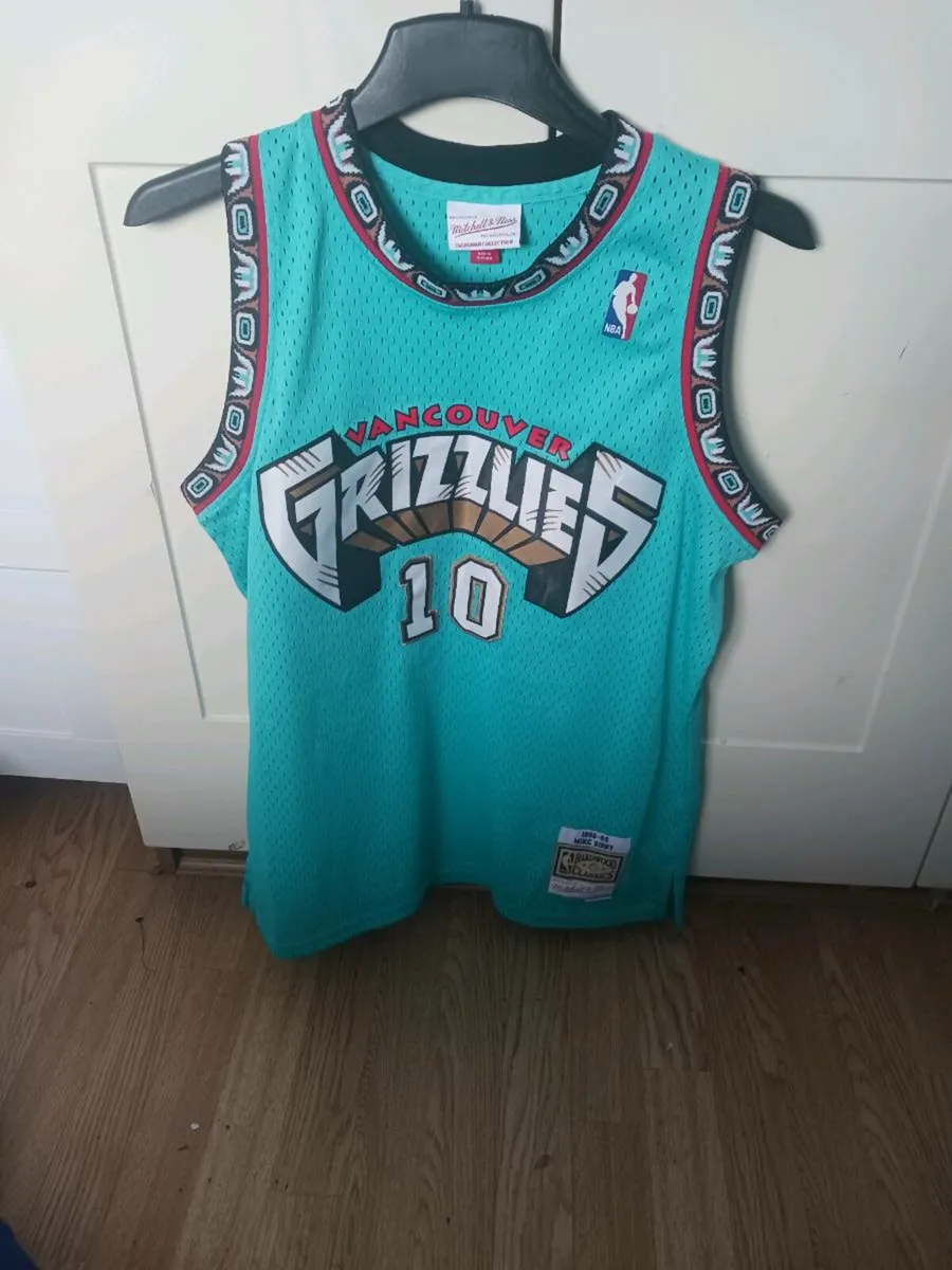 Vancouver Grizzlies Basketball jersey - Image 1