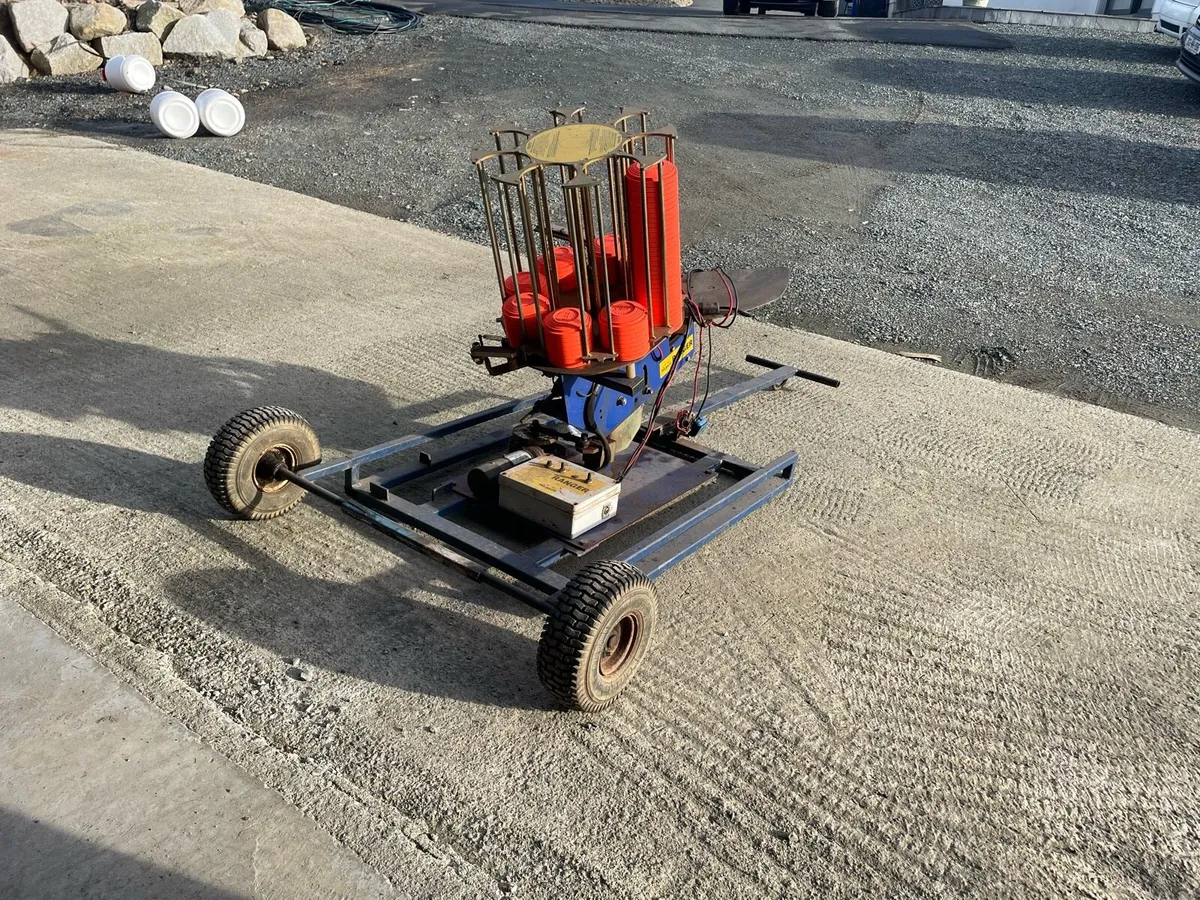 Clay pigeon trap - Image 1