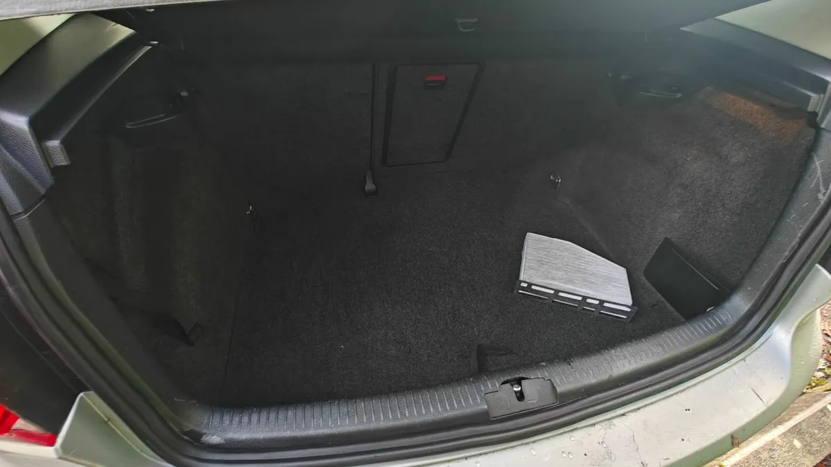 VW Golf 2009 gt sport 140hp - Image 2