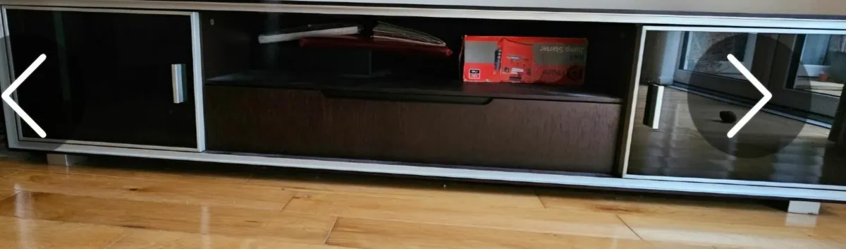 Solid wood TV stand - Image 2