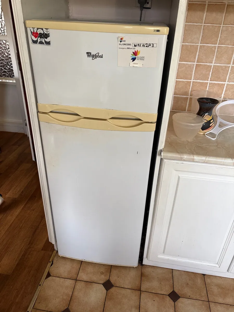 Whirlpool Fridge freezer free to take away - Image 1