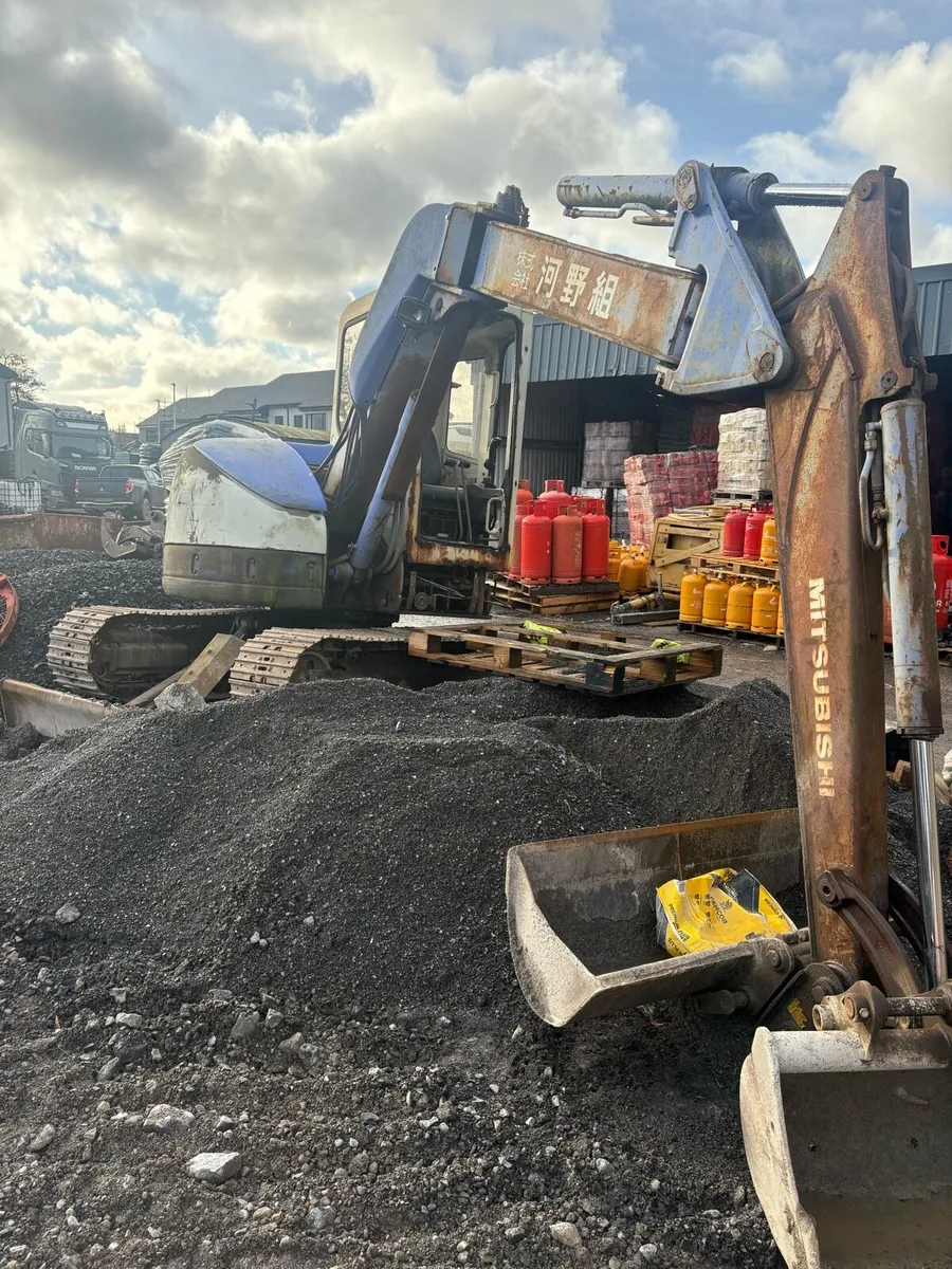 Diggers & Jeeps To Clear - Image 4