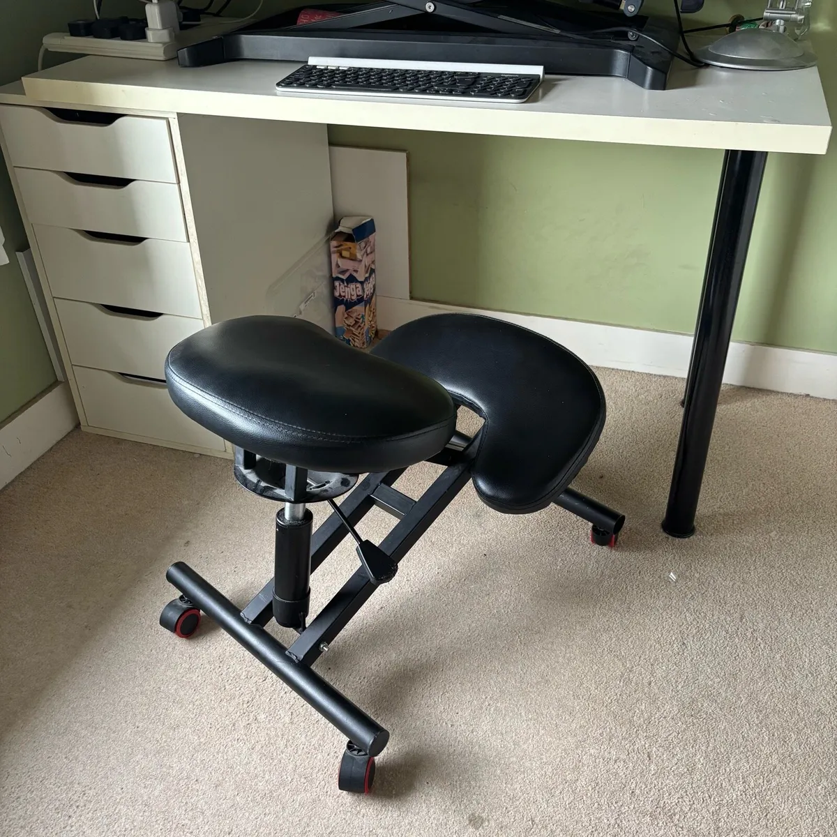 Desk chair - Image 2